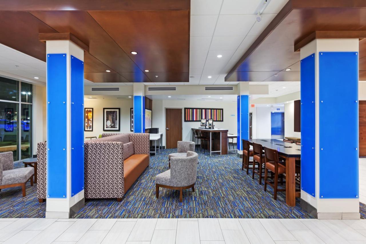 Holiday Inn Express & Suites Tulsa South - Woodland Hills By Ihg Eksteriør billede