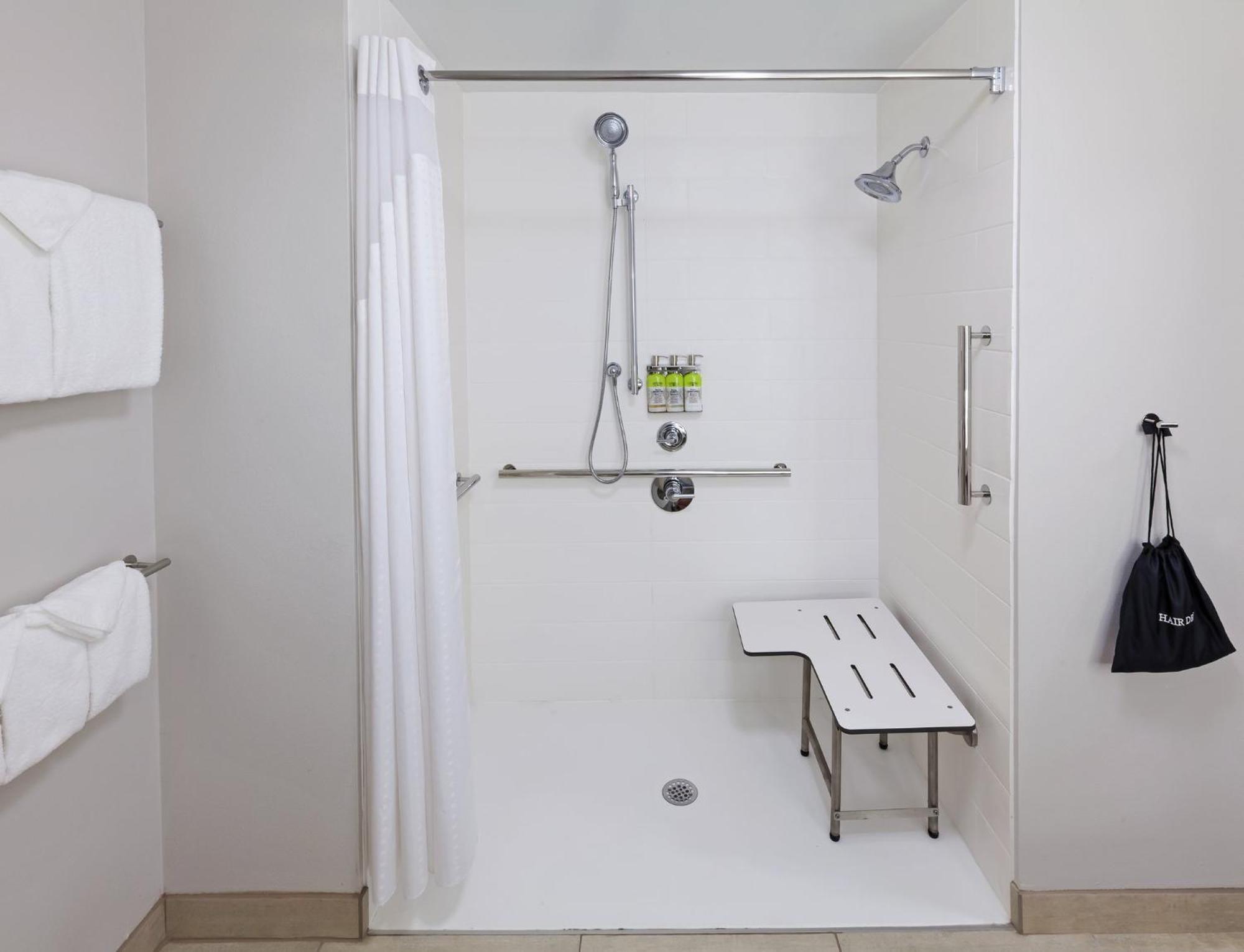 Holiday Inn Express & Suites Tulsa South - Woodland Hills By Ihg Eksteriør billede