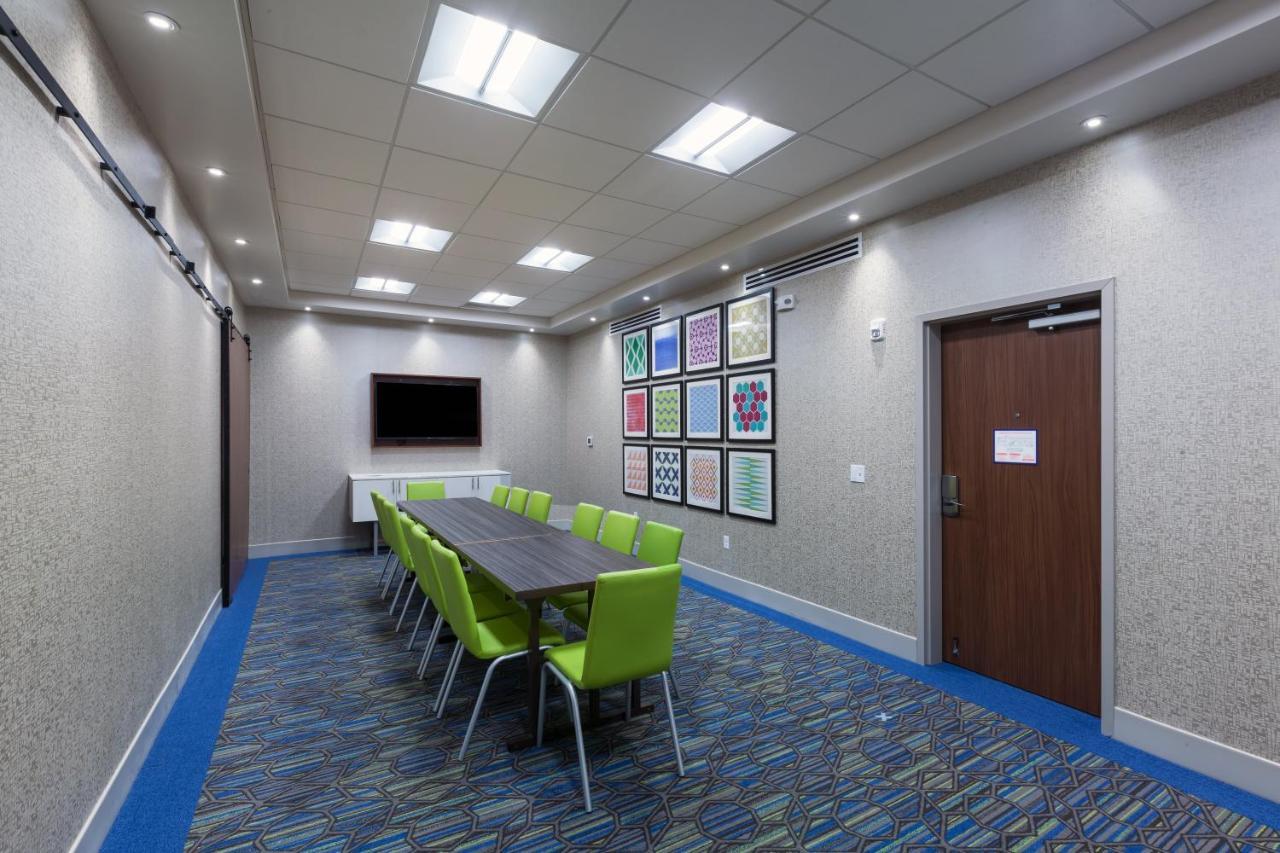 Holiday Inn Express & Suites Tulsa South - Woodland Hills By Ihg Eksteriør billede