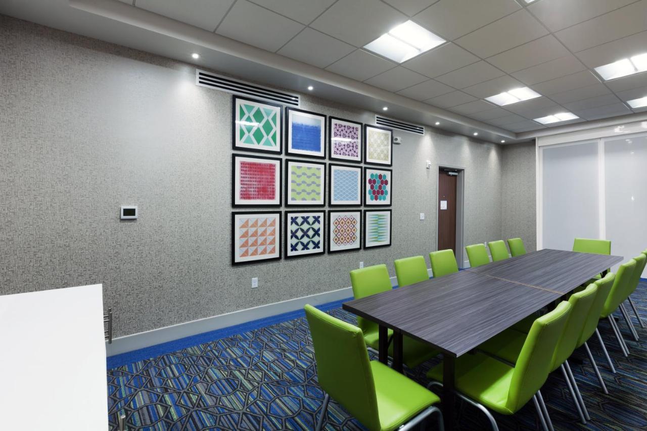 Holiday Inn Express & Suites Tulsa South - Woodland Hills By Ihg Eksteriør billede