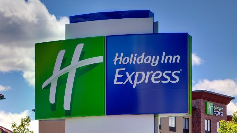 Holiday Inn Express & Suites Tulsa South - Woodland Hills By Ihg Eksteriør billede